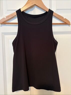 Lululemon Align High Neck Tank in black VGUC🙌